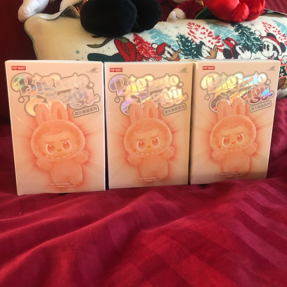 Big into Energy Labubu Serenity sealed !